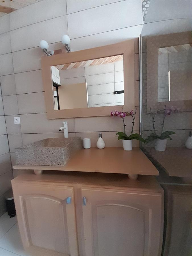 La Kaz Zambaville Avec Jacuzzi Privatif La Plaine des Palmistes Exterior foto